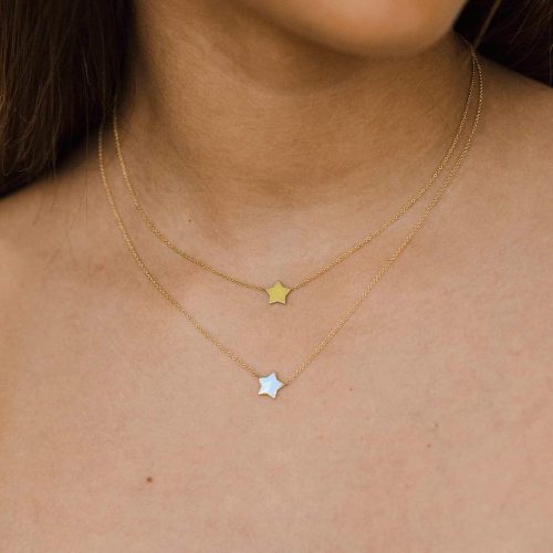 moyen enamel star necklace bec9470a 1ef4 46ae af35 f444df318a7e